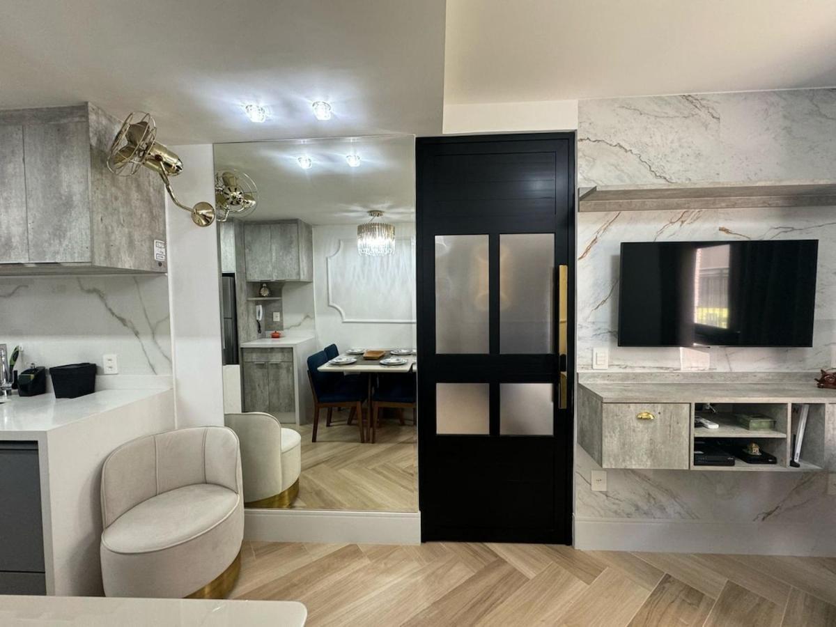 Apartamento F10 | Paris Em Sp | Av. Paulista | Frei Caneca São Paulo